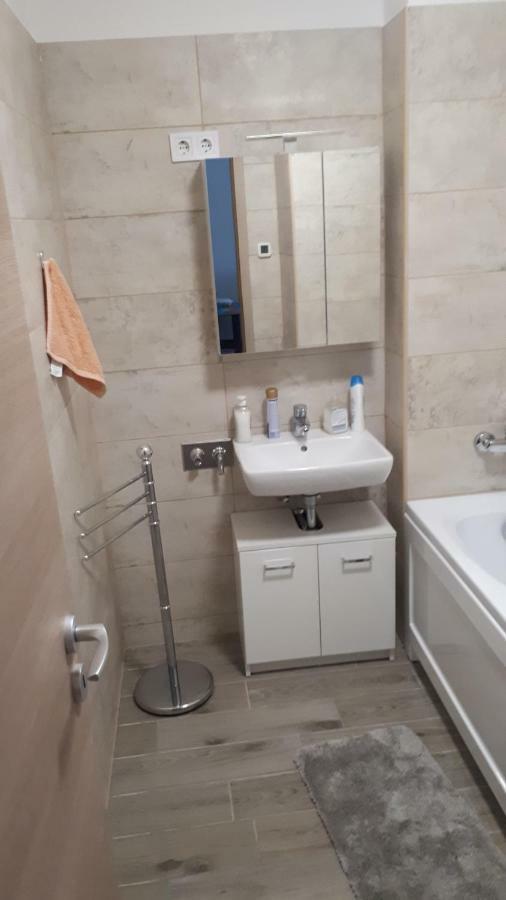 Lido Riviera Apartman Балатонлеле Екстериор снимка